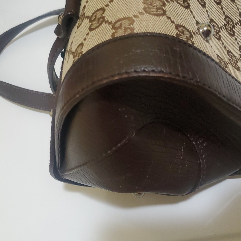 Gucc Tan and Brown Shoulder Bag with Bamboo Accent - Picture 8 of 17